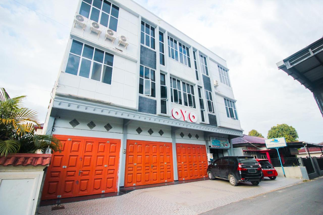 Oyo 2659 B'Rasco Homestay Syariah Duri Exterior photo